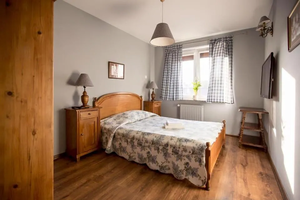Hotel Gosciniec Pod Brzozami Poznan 3*,